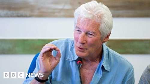 Gere and Salvini clash over migrant ship