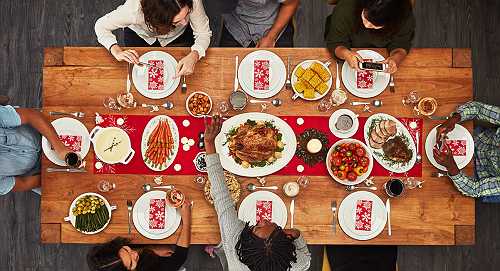 'What to Watch' List: Our Favorite Thanksgiving Themed Episodes